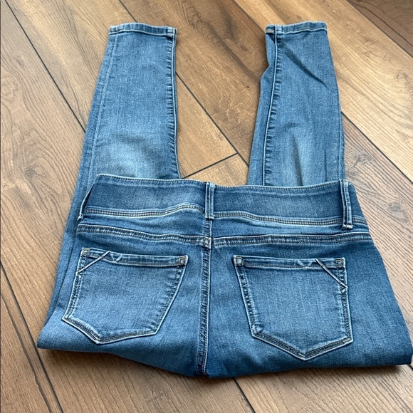 Apt 9 Women's Medium Wash Blue Skinny Jeans - Picture 12 of 12